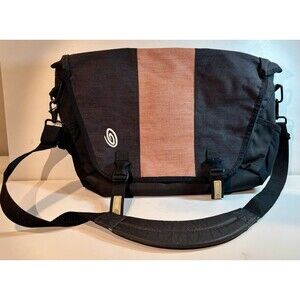 Timbuk2 Classic Laptop Commuter Messenger Bag Tons of Pockets 19 x 14 x 3 EUC